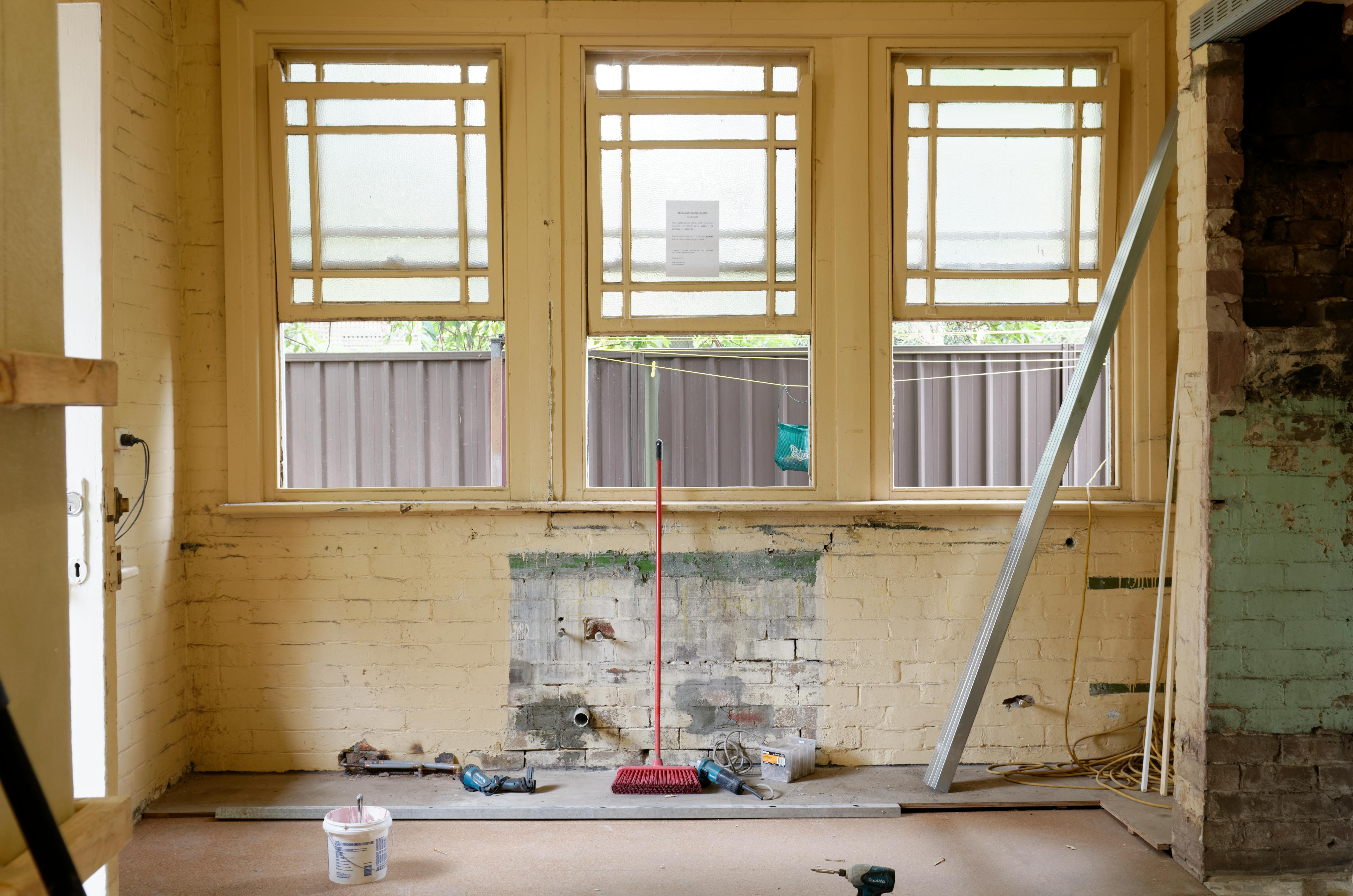 Strip-out and preparation service by Fluxion sp. z o.o.